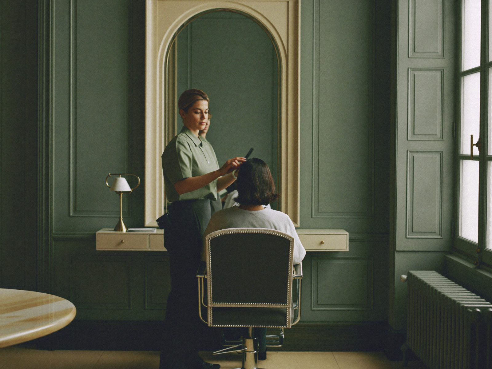 Haarschnitt und Styling im Salon