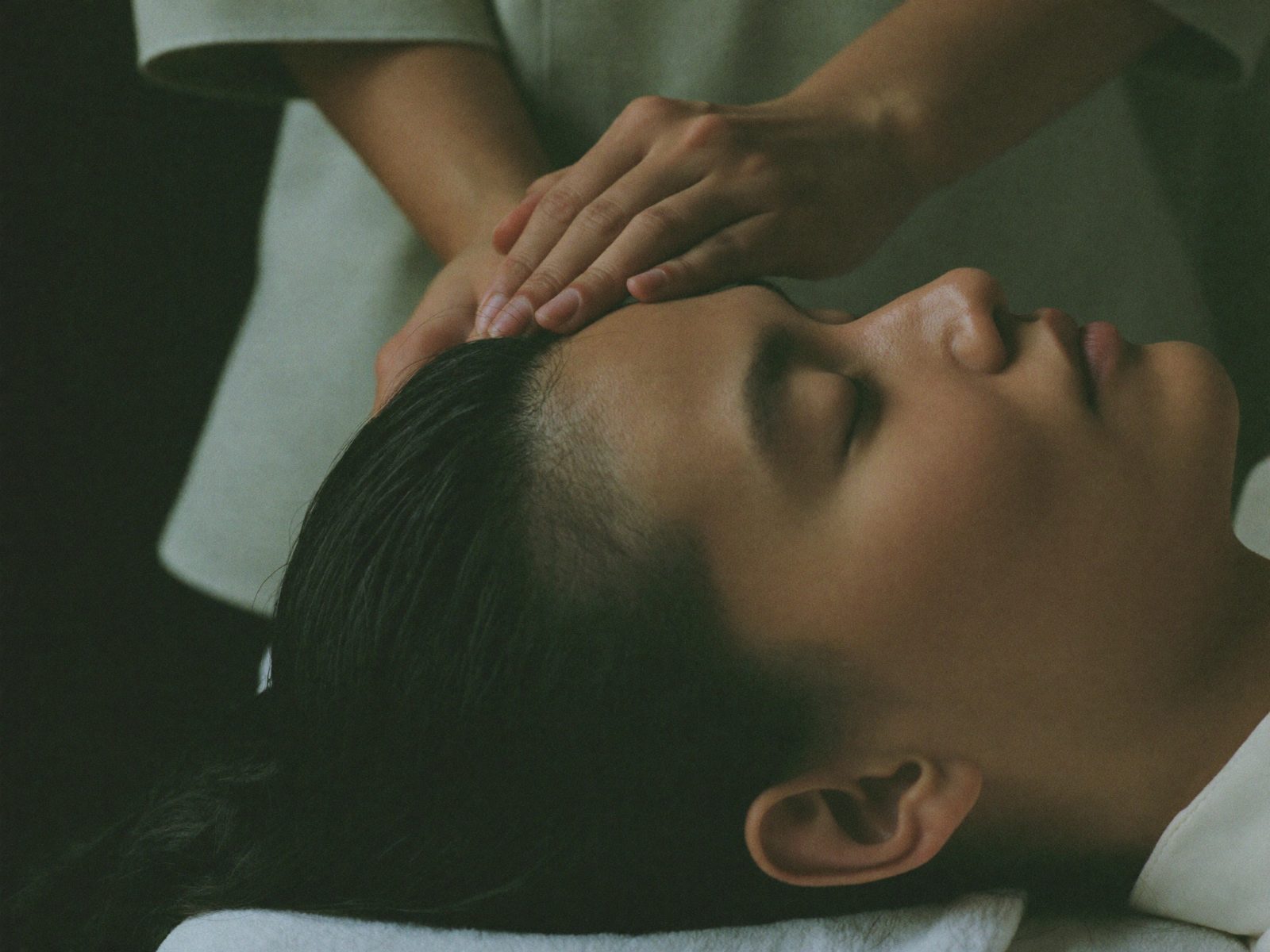 Japanische Kopfmassage